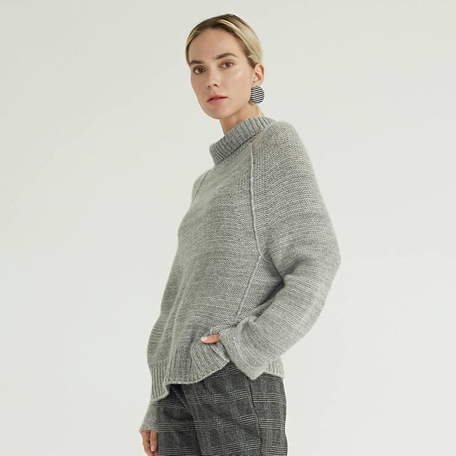 简约时尚高领针织灰色2022女羊毛衫